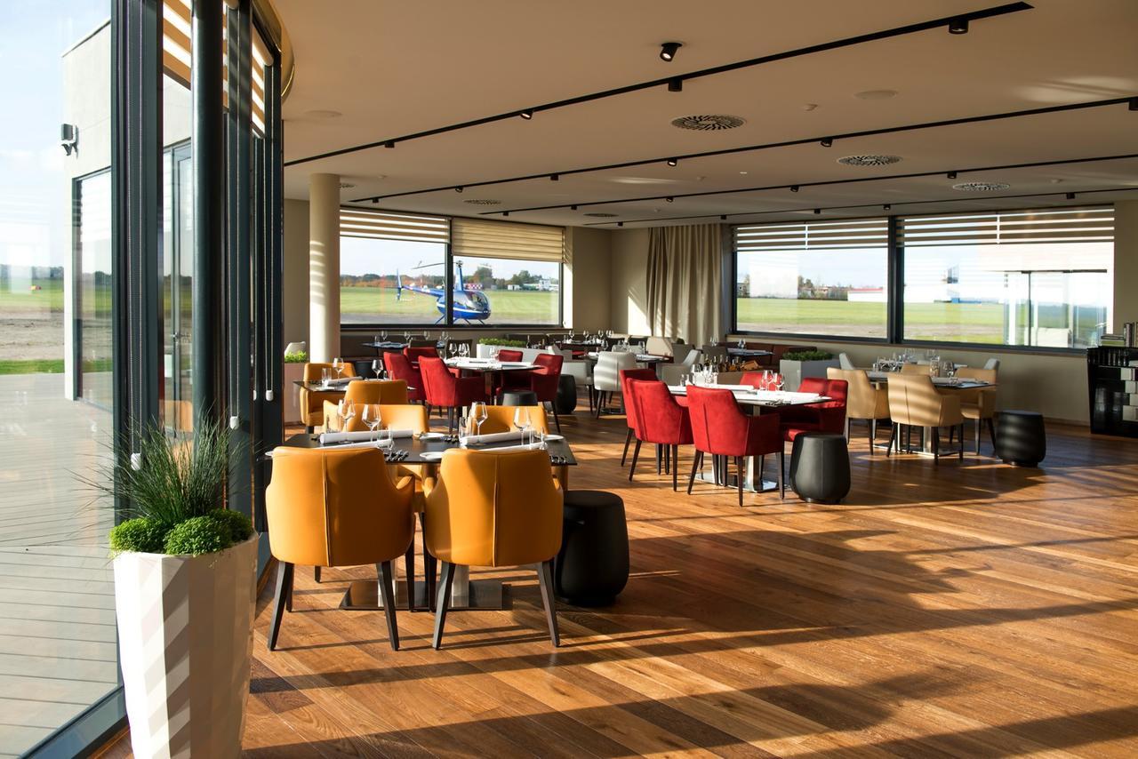 Mg Restaurace/Luxury Apartments Mladá Boleslav Exteriör bild